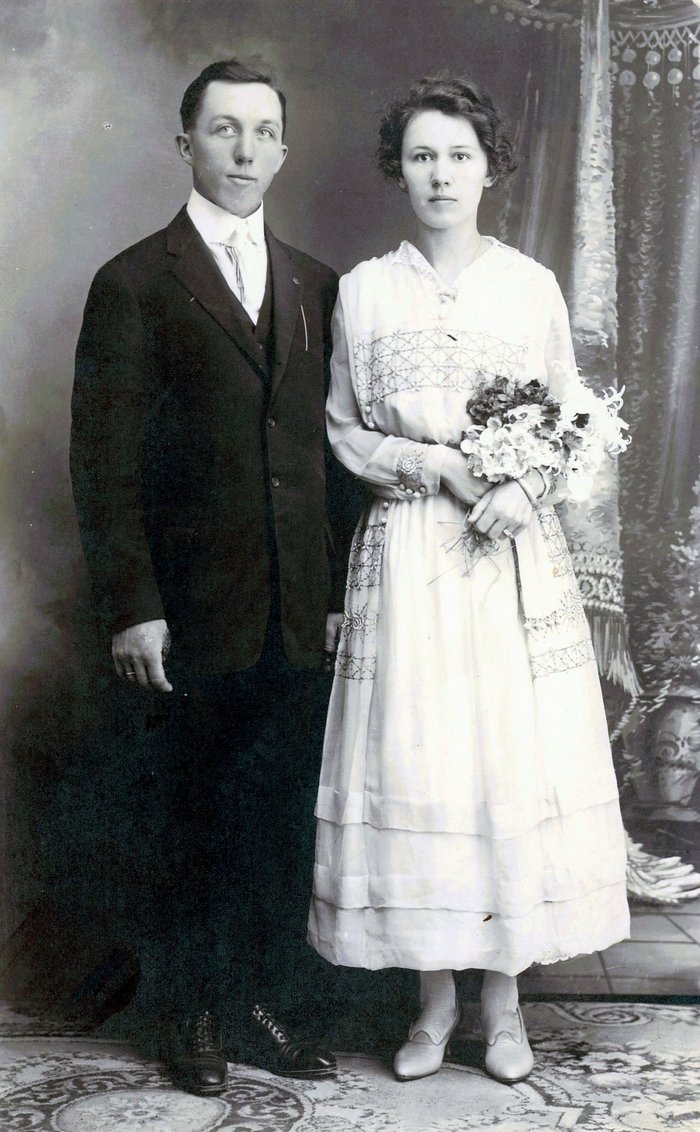 Wedding photo of Laurence and Sylvia Thomas